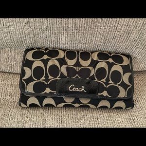 Coach classic wallet